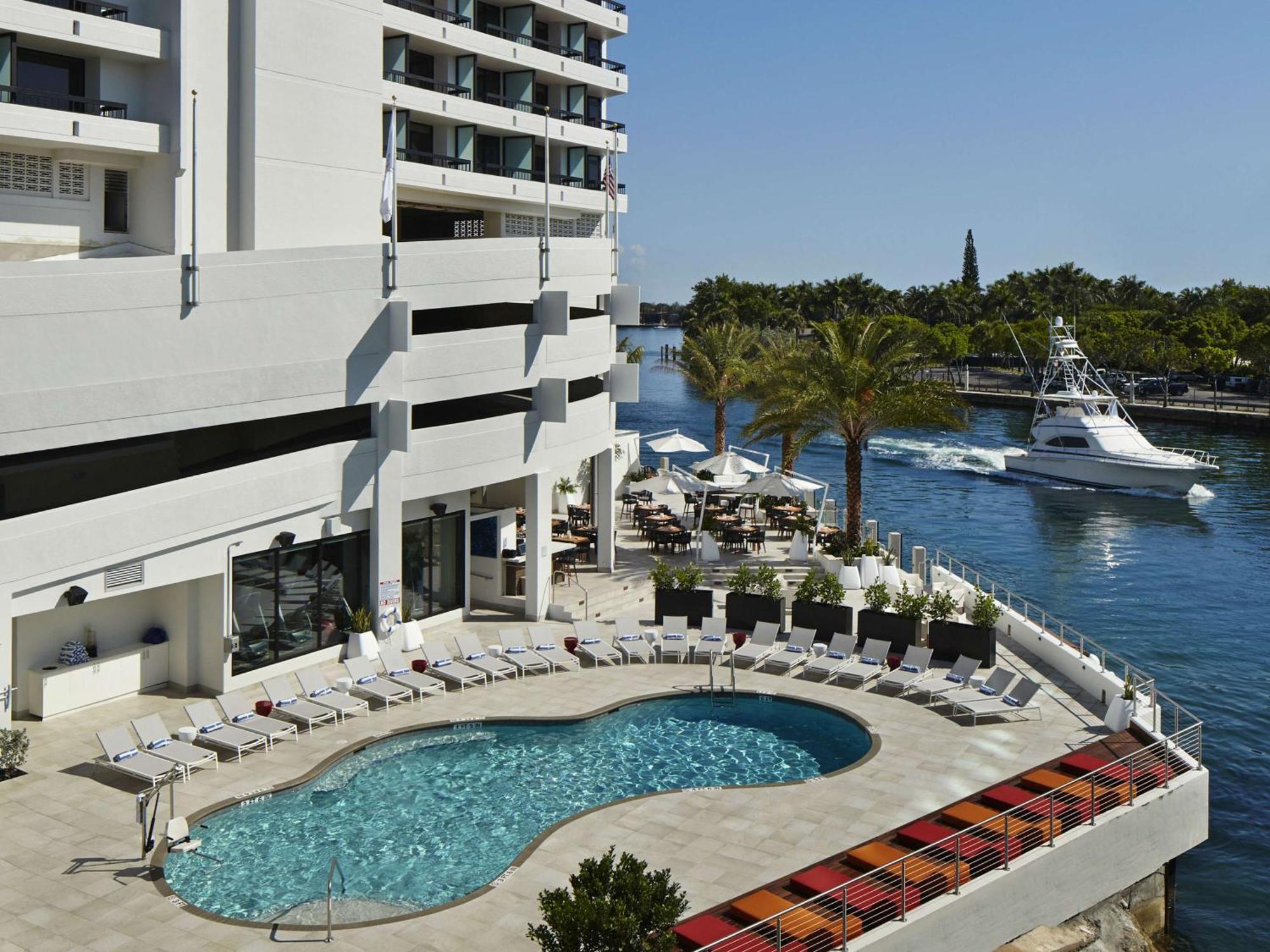 Waterstone Resort & Marina Boca Raton, Curio Collection By Hilton Exterior photo